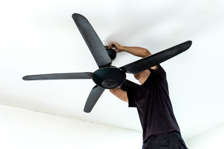 Safe Ceiling Fan Installation: Avoid Electrical Risks